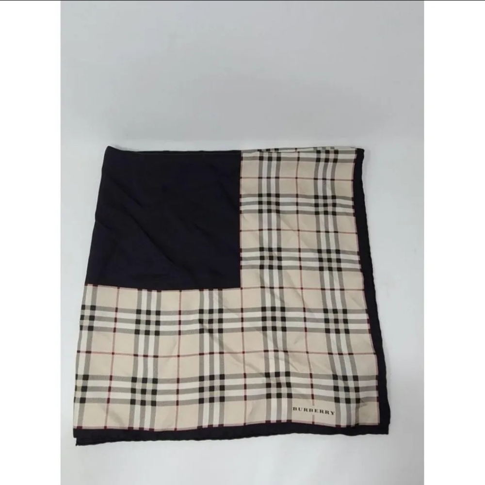 Authentic Burberry Scarf - Picture 4 of 5